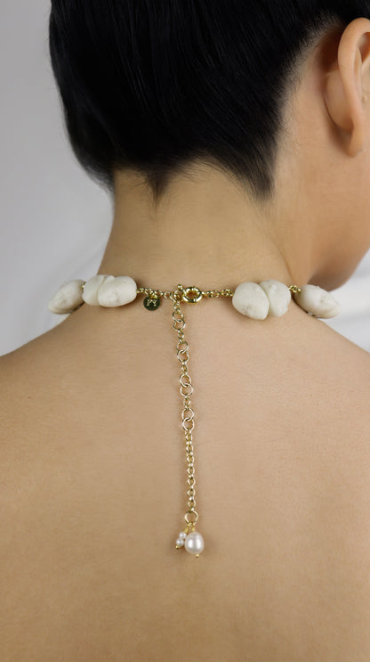 SUSPIRA NECKLACE